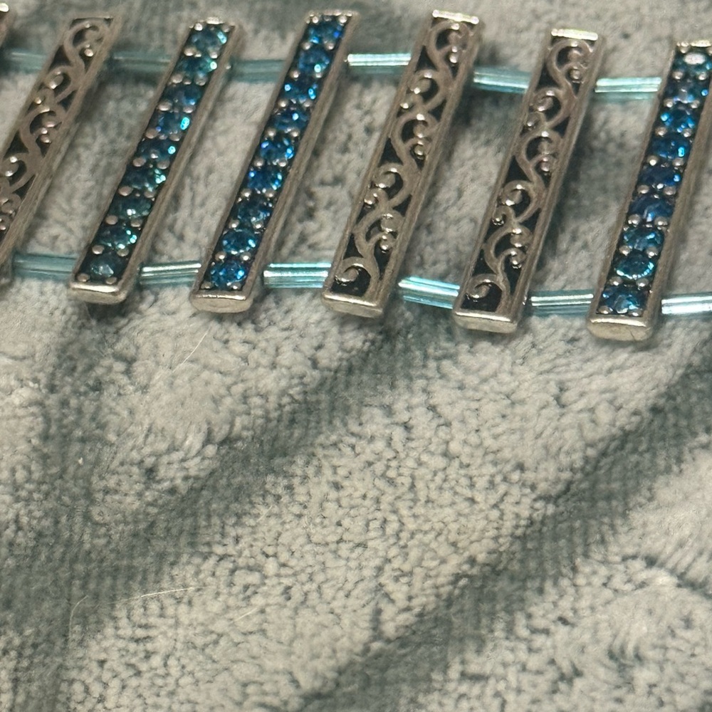 EUC Silver and Blue Crystal Toggle Bracelet - Picture 7 of 11